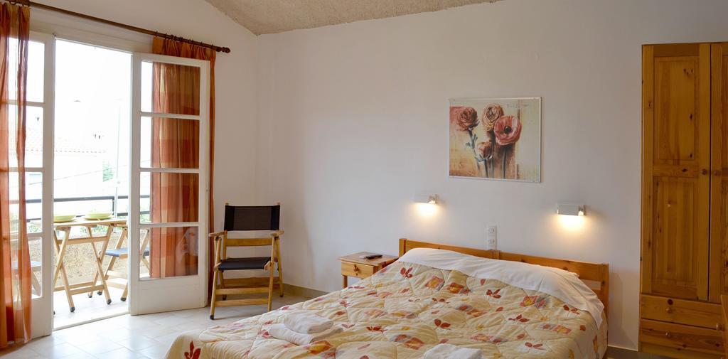 Villa Yiotevi Poros Town Екстер'єр фото